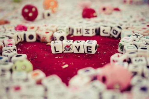 如何創(chuàng)建一個簡單網(wǎng)頁